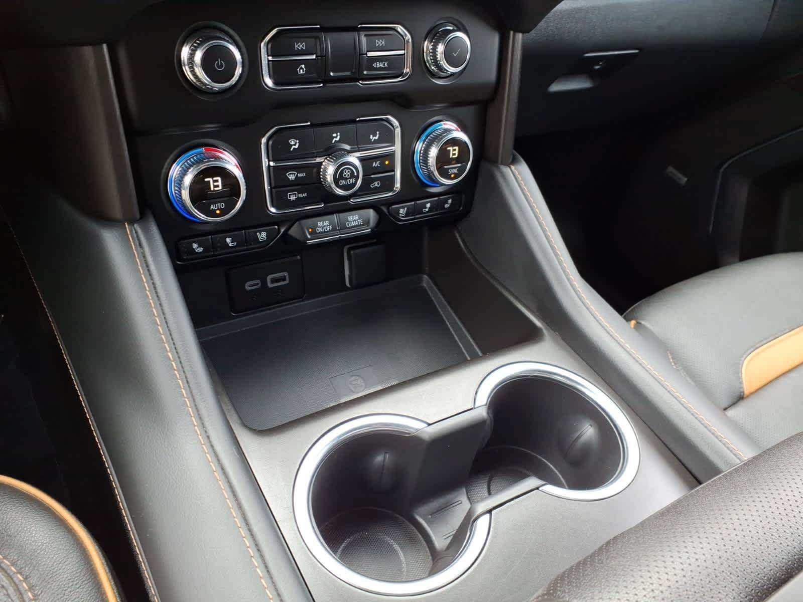 Used 2024 GMC Yukon AT4 w/ AT4 Premium Plus Package AWD/4WD image 22