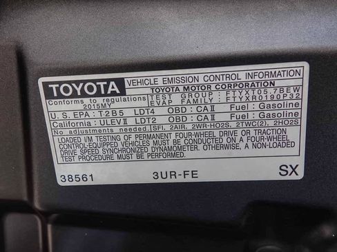 Used 2015 Toyota Tundra SR5 w/ SR5 Upgrade Package image 27