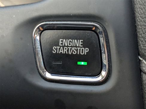 Certified 2023 GMC Acadia SLT w/ Preferred Package image 43