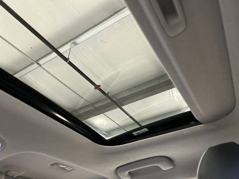 Used 2020 Hyundai Ioniq Limited image 26