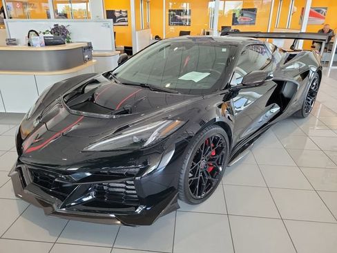 Used 2025 Chevrolet Corvette ZR1 w/ ZR1 Carbon Fiber Aero Package RWD image 3