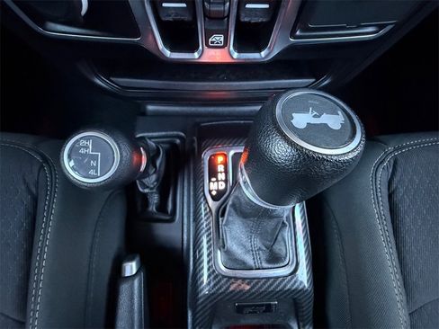 Used 2021 Jeep Wrangler Unlimited Sport image 13