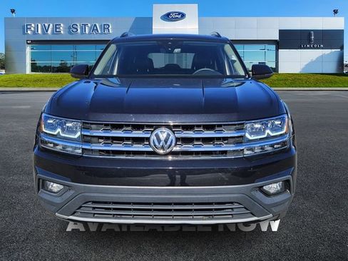Used 2020 Volkswagen Atlas SE w/ Panoramic Sunroof Package image 2