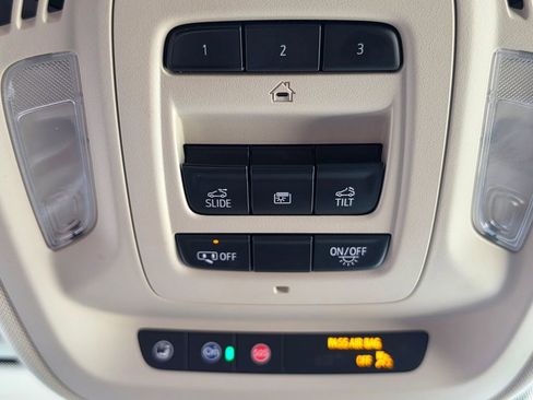 Used 2021 Buick Envision Essence w/ Technology Package I AWD/4WD image 42