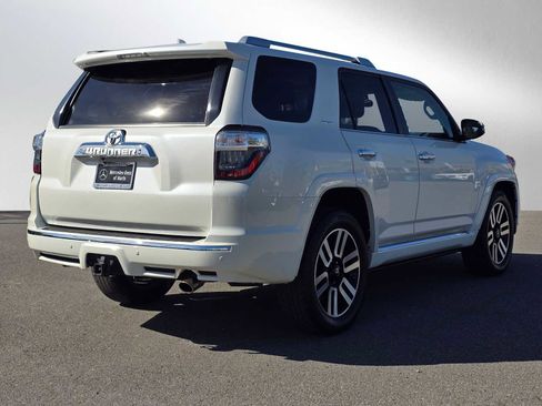 Used 2016 Toyota 4Runner Limited image 3