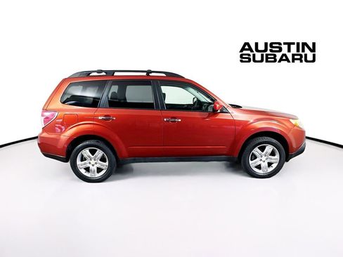 Used 2010 Subaru Forester 2.5X Premium image 8