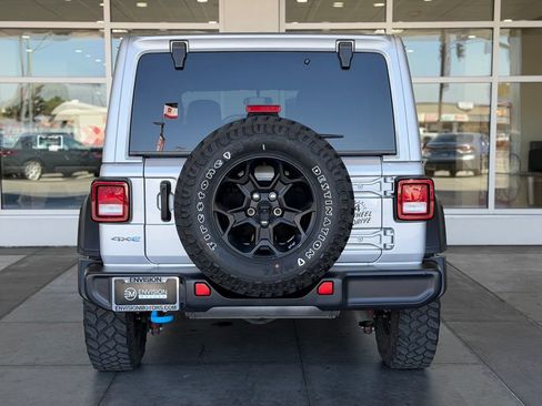 Used 2023 Jeep Wrangler Unlimited AWD/4WD image 12