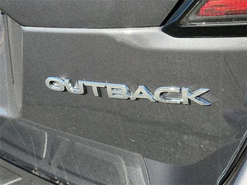 Certified 2025 Subaru Outback Premium w/ Popular Package #1A image 9