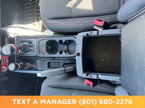 Used 2020 Jeep Wrangler Unlimited Rubicon w/ Dual Top Group AWD/4WD image 26