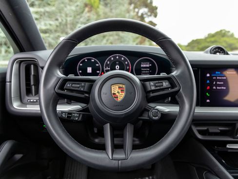 Certified 2026 Porsche Cayenne Coupe AWD/4WD image 29