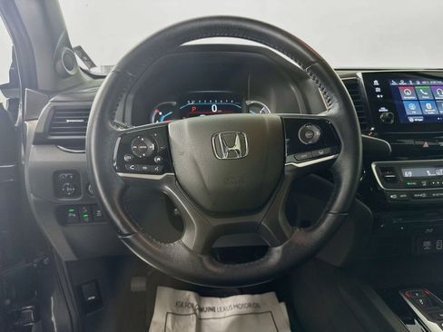 Used 2021 Honda Pilot Touring image 12
