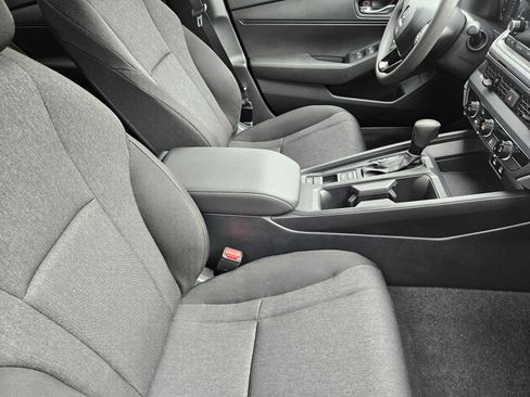 Used 2025 Honda Accord LX image 13