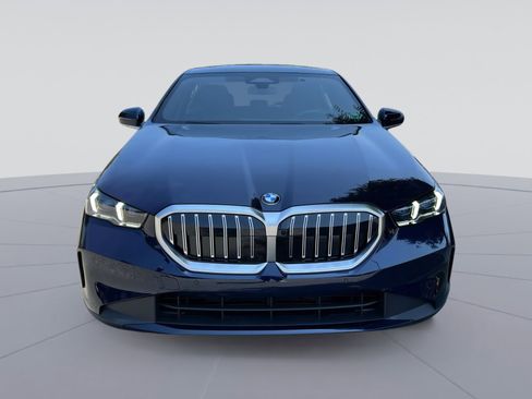Certified 2026 BMW 530i xDrive w/ Premium Package image 8