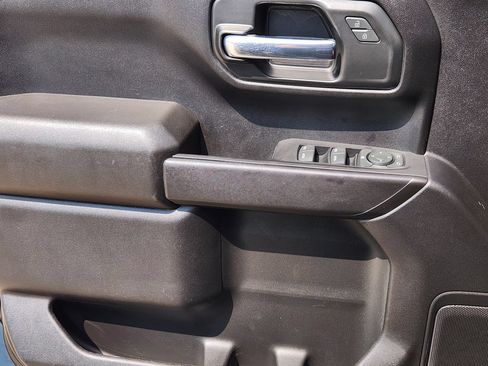Used 2022 Chevrolet Silverado 1500 Custom RWD image 21