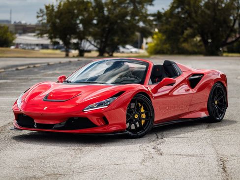 Used 2021 Ferrari F8 Tributo image 10