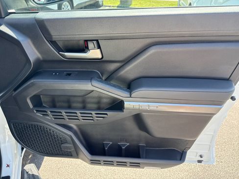 Used 2024 Toyota Tacoma TRD Sport w/ TRD Sport Upgrade Package AWD/4WD image 26