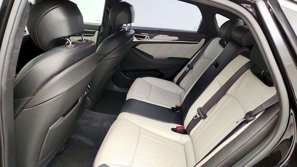 Used 2018 Genesis G80 3.3T Sport RWD image 22