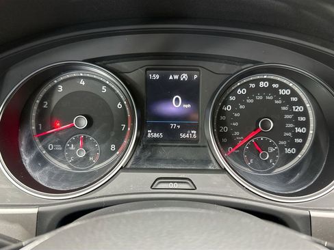 Used 2019 Volkswagen Atlas SE w/ Towing Package image 33