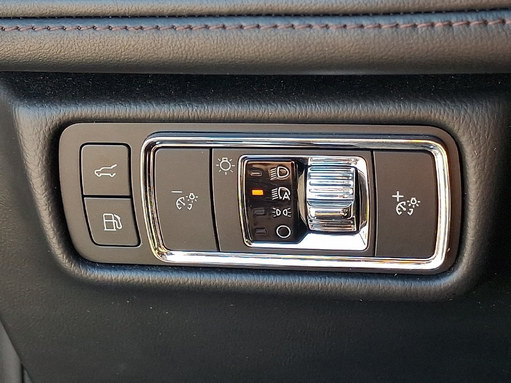 Used 2023 Lincoln Aviator Grand Touring w/ Elements Package Plus AWD/4WD image 25