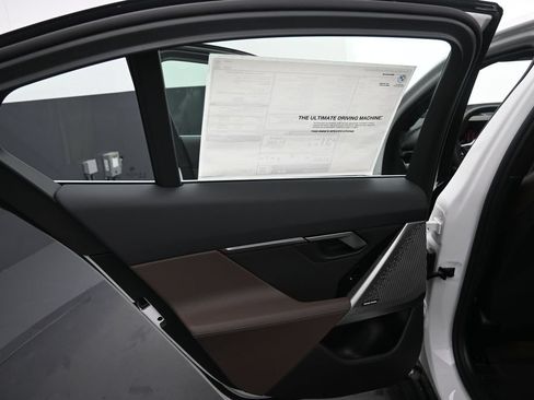 New 2027 BMW 530i RWD image 28