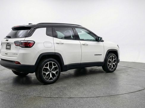 Used 2025 Jeep Compass Limited AWD/4WD image 9