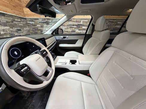 Used 2024 Hyundai Santa Fe Calligraphy image 11