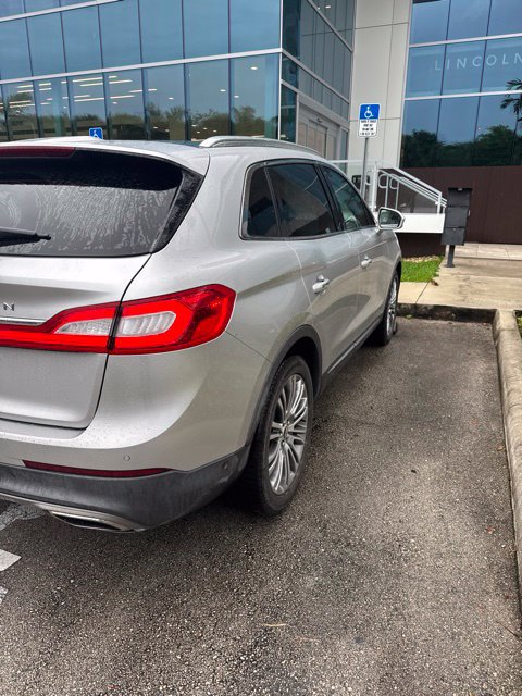 Used 2017 Lincoln MKX Reserve FWD image 7