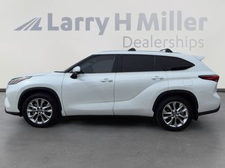 Used 2023 Toyota Highlander Limited video 2