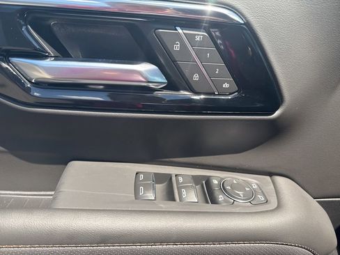 New 2026 Chevrolet Tahoe High Country AWD/4WD image 23