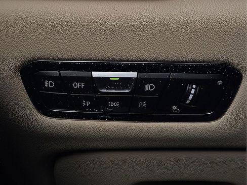 Used 2020 BMW X5 xDrive40i w/ Premium Package image 18