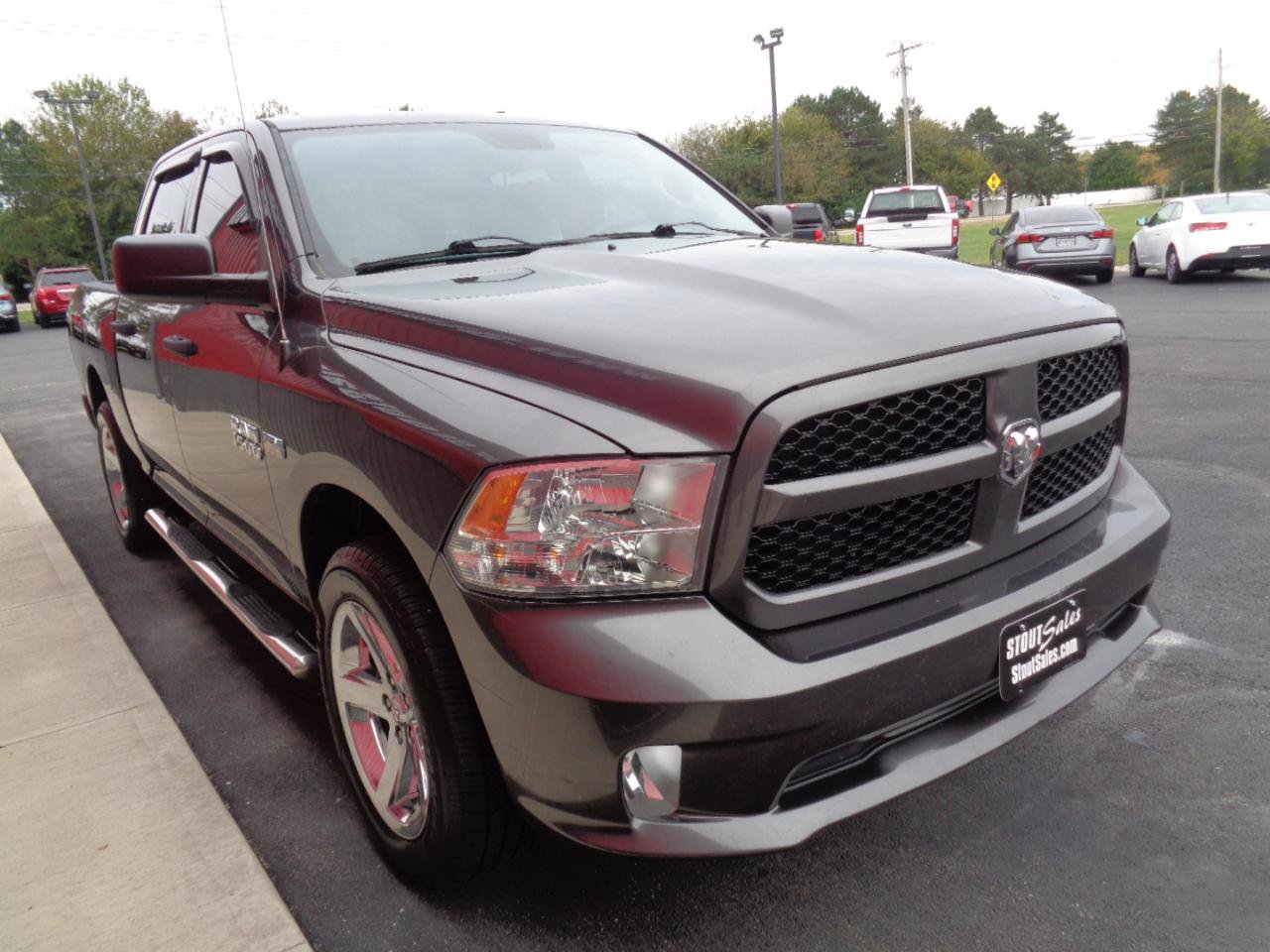 Used 2014 RAM 1500 Express AWD/4WD image 4