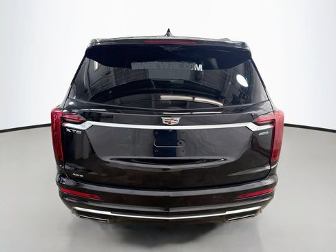 Used 2024 Cadillac XT6 Premium Luxury w/ Technology Package AWD/4WD image 8