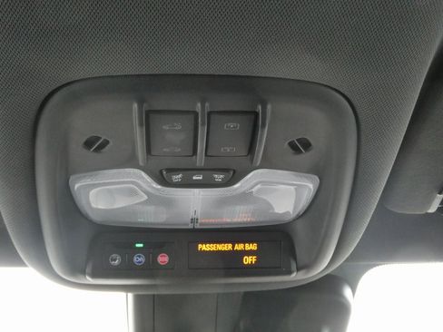 Used 2023 Chevrolet TrailBlazer ACTIV w/ Sun and Liftgate Package image 21