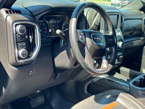 Used 2020 GMC Sierra 1500 AT4 w/ AT4 Premium Package AWD/4WD image 12