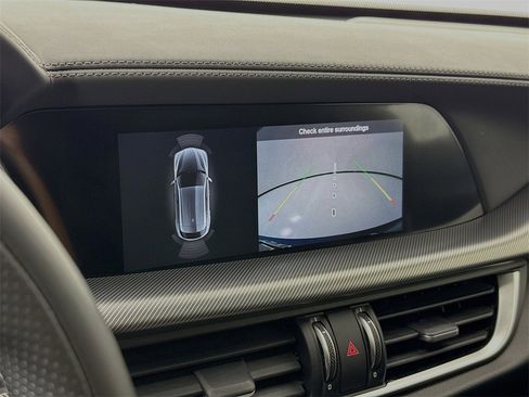 Used 2023 Alfa Romeo Stelvio Veloce image 20