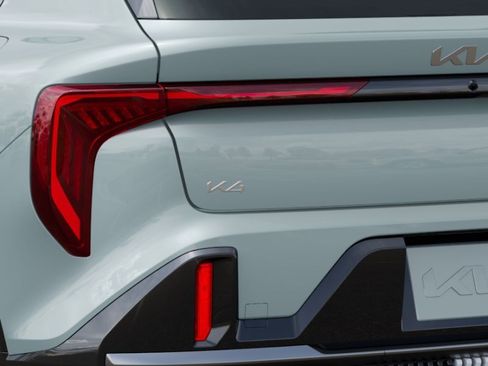New 2026 Kia K4 GT-Line image 11