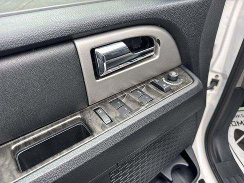 Used 2016 Ford Expedition Limited w/ Equipment Group 301A image 15