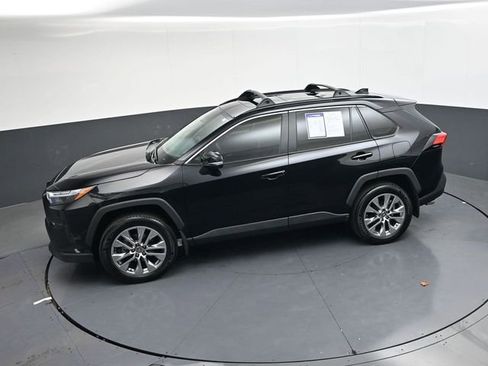 Used 2024 Toyota RAV4 XLE Premium image 27