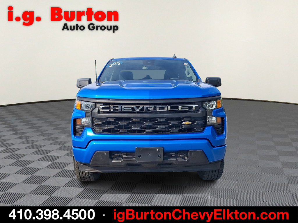 Used 2025 Chevrolet Silverado 1500 Custom AWD/4WD image 2