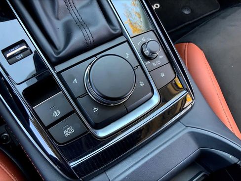 Certified 2025 MAZDA CX-30 Carbon image 29