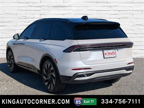 New 2026 Lincoln Nautilus Reserve w/ Jet Appearance Package image 7