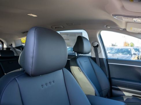 New 2026 Hyundai Ioniq 9 SEL image 13