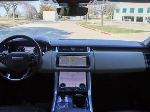 Used 2018 Land Rover Range Rover Sport HSE image 26