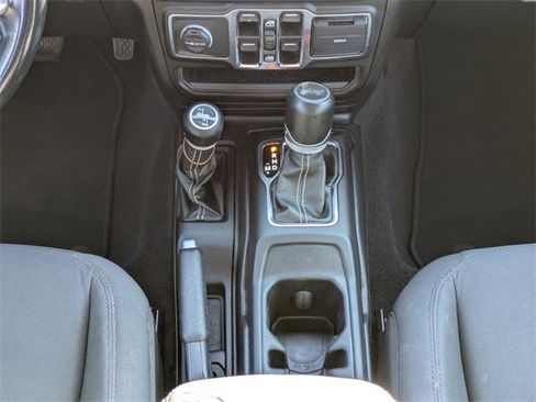 Certified 2021 Jeep Wrangler Unlimited Sahara image 20