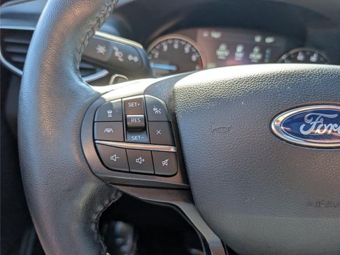 Used 2020 Ford Explorer XLT w/ Equipment Group 202A AWD/4WD image 24