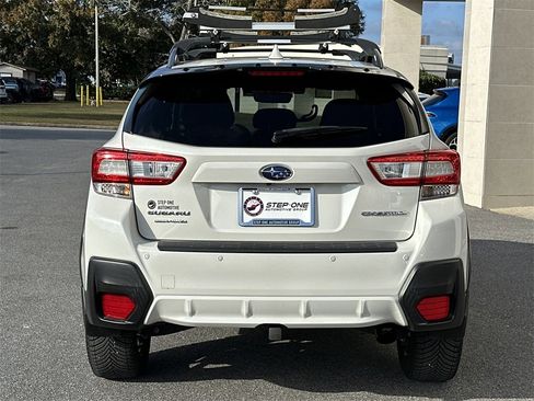 Used 2019 Subaru Crosstrek 2.0i Limited w/ Moonroof Package w/Navigation image 6