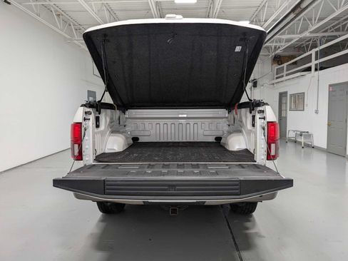 Used 2019 Ford F150 Lariat w/ Equipment Group 501A Mid AWD/4WD image 40