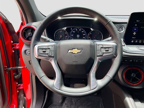 Used 2024 Chevrolet Blazer RS w/ Enhanced Convenience Package image 11