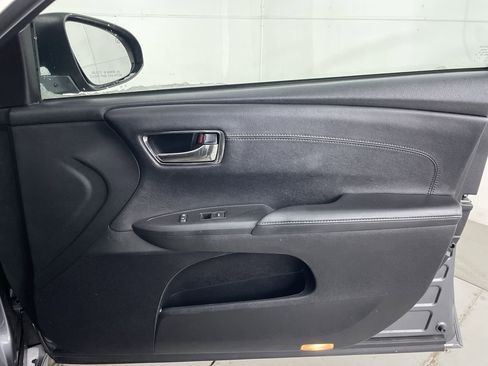 Used 2018 Toyota Avalon XLE image 22