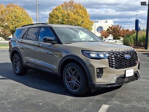 Certified 2026 Ford Explorer ST w/ Sun And Sound Package image 2